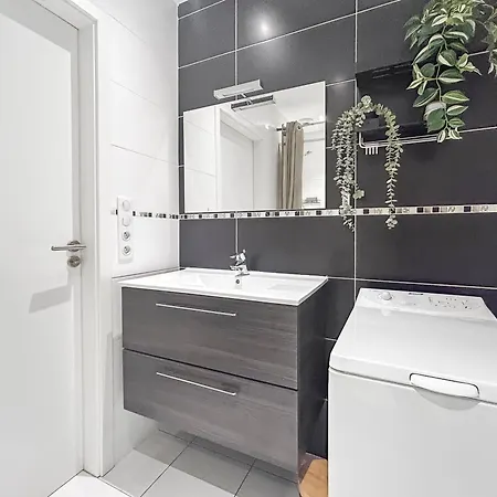 Loft Lumineux Proche De La Cathedrale Apartmán