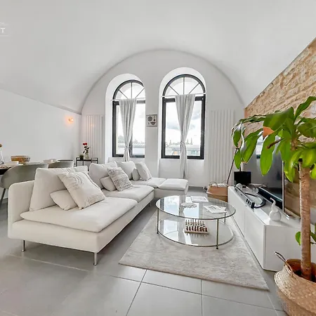 Loft Lumineux Proche De La Cathedrale Apartmán *